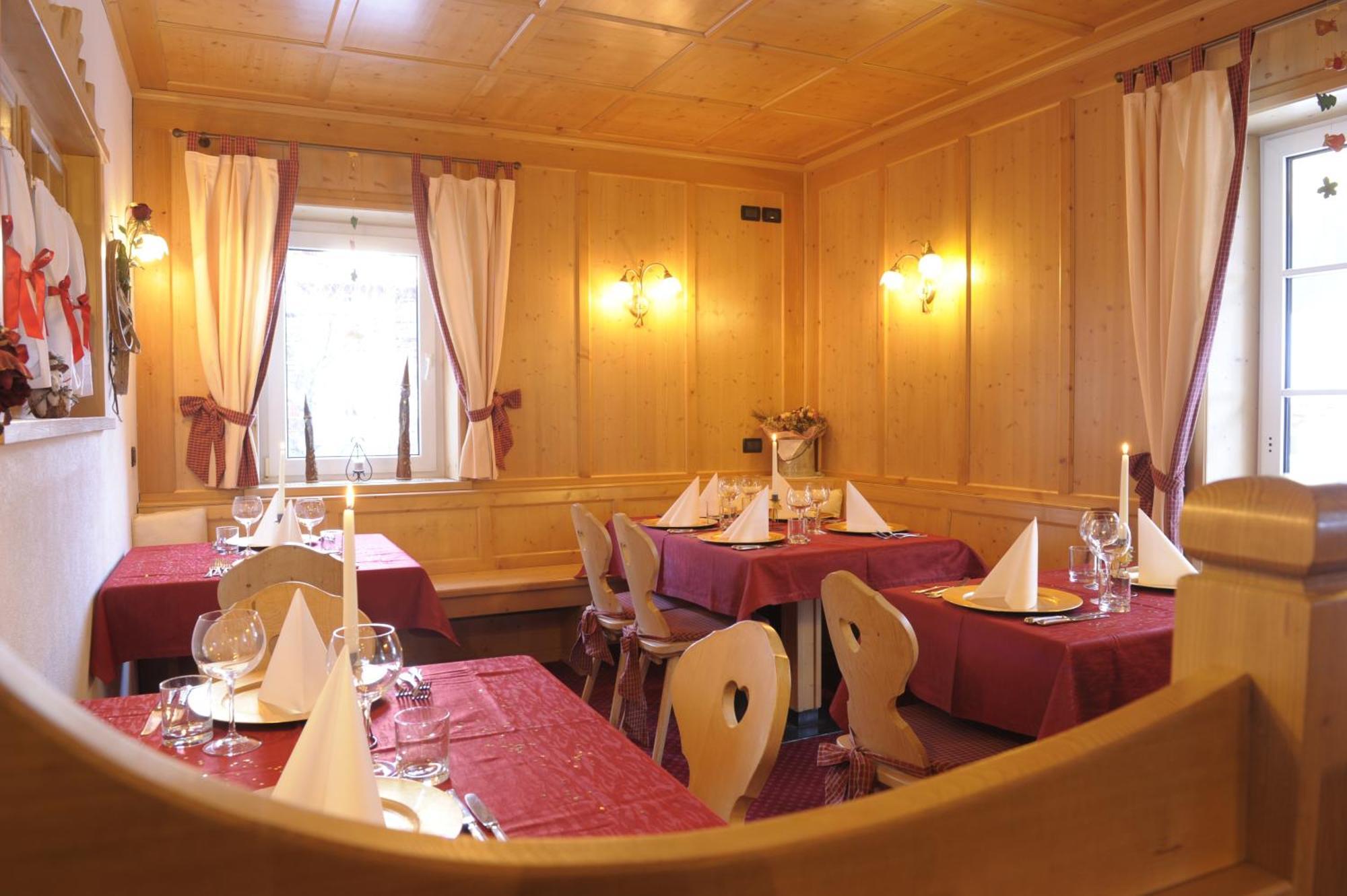 Alpstyle Hotel Albolina Wellness & Beauty Canazei Εξωτερικό φωτογραφία